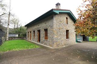 Casa en San Claudio - Trubia - Las Caldas. Casa de piedra en oviedo