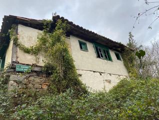 Masia a Yernes y Tameza. Casa rural en yernes y tameza. asturias