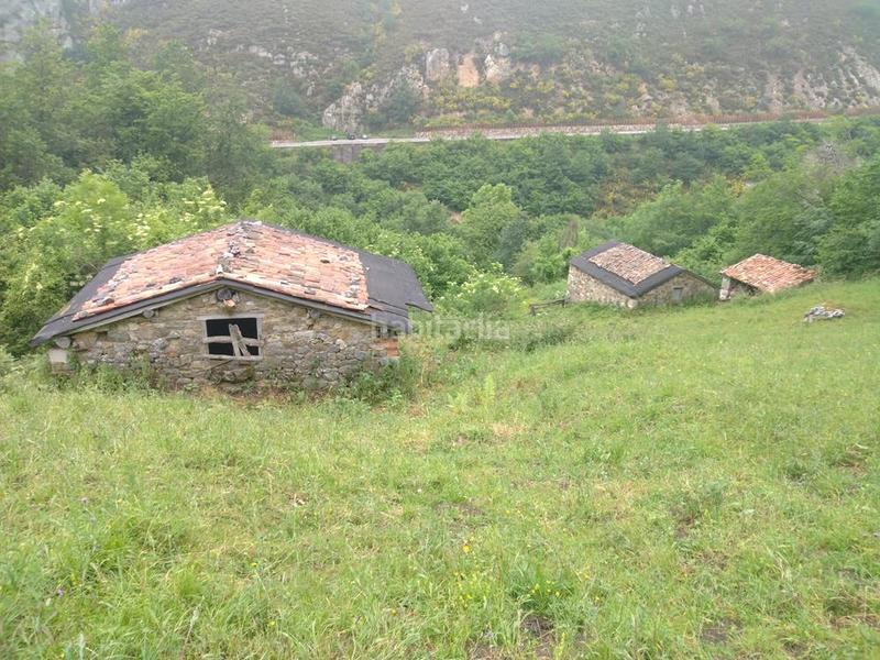 Foto 3de8265b-354b-45b2-a8bf-b4d7c5845962. Masía en caserio cuevas 3 tres cabañas en cuevas. en Aller