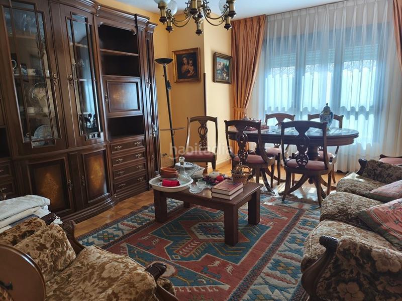 Foto c958ef19-f399-4c0f-b8a7-216adc99c886. Etagenwohnung in barrio la vega 11 in Aller