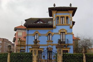 Haus  Calle la colegiata 6. Casona indiana, villa maximina. nava