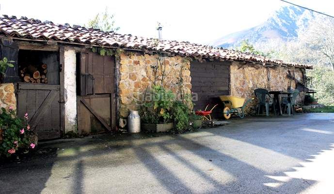 Foto 7c3cdeae-c29d-4017-a6e9-6e9e2ce29557. Casa a n/a a Parres