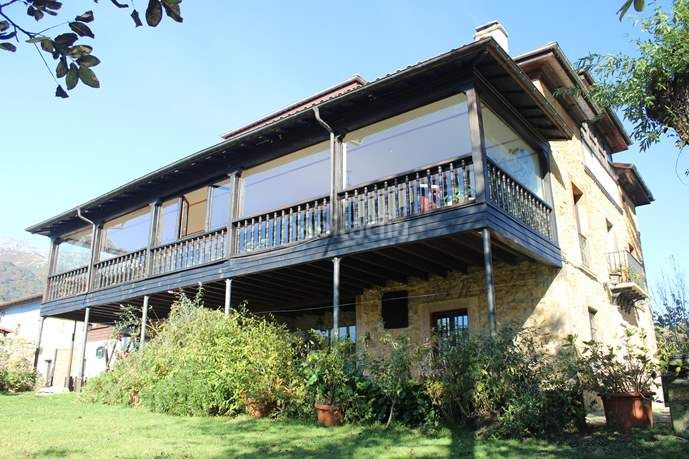 Foto a835916a-5910-47f9-baf2-8c6a07512750. Casa a n/a a Parres