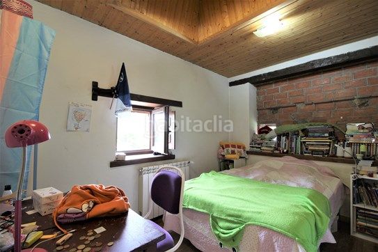 Foto b813f5e9-9bed-47cc-80bc-356a3c195071. Casa a n/a a Parres