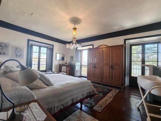 Foto bcda51d6-ab49-43f5-8dd6-f6c6f18966fa. Casa a n/a a Parres
