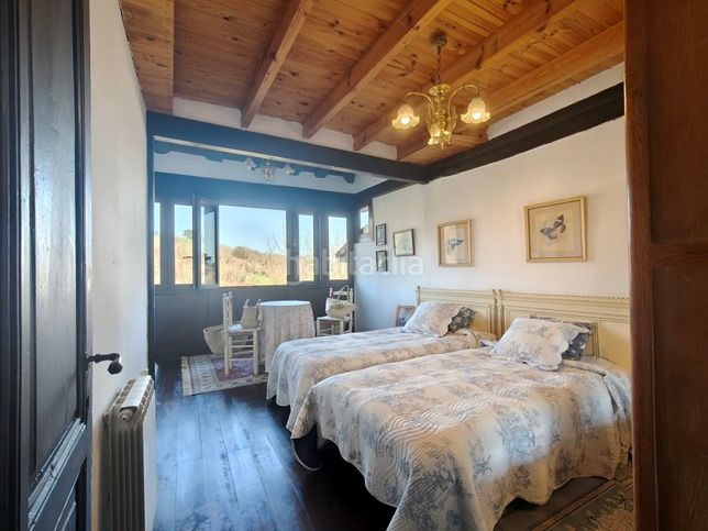 Foto f7fe3d6c-2d1a-4907-910b-2cc78b7ae5be. Casa a n/a a Parres