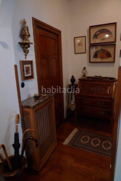 Foto 862bbb02-95e3-48c6-a592-3e1d3784b377. Edifici a avenida américa 10 a Allande