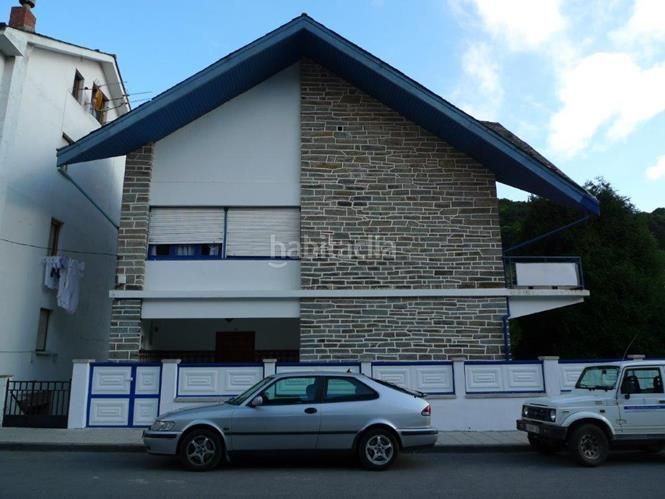Foto b4160f2a-e8a0-48ba-aeee-48f21d7ca72c. Edifici a avenida américa 10 a Allande