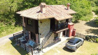 Casa a Lugar la villa 17. Casa asturiana en piloña