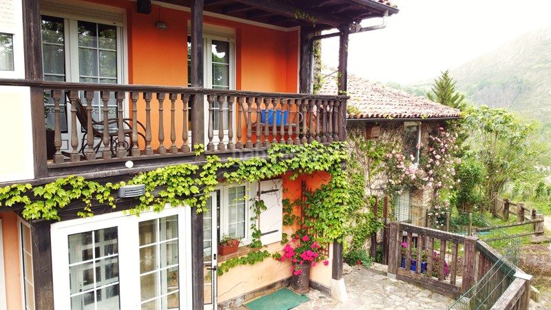 Foto 339da8b8-d34f-4a1b-9621-eca699491977. Casa a Parres
