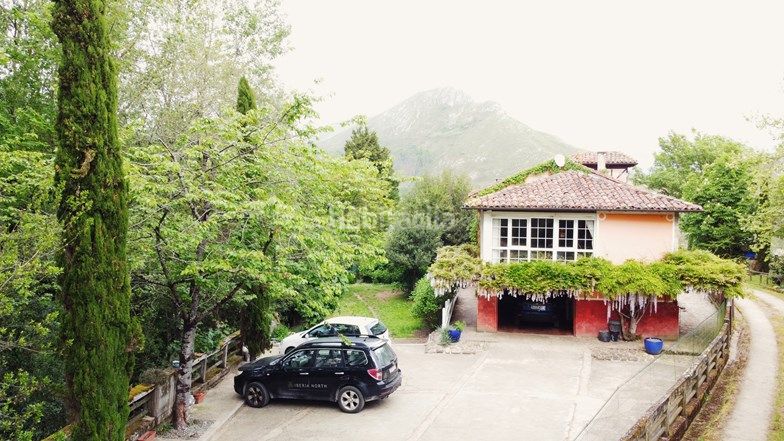 Foto 47e217dd-d474-41a9-8f7f-8db8c74a3466. Casa a Parres