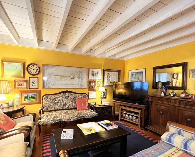 Foto ea79f4e7-3eaa-4e92-85c9-d98f8d6d467a. Casa a Parres