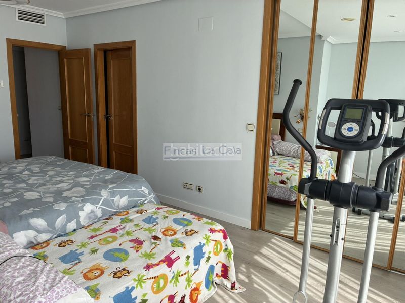 Foto 3c9c7f72-e372-41f8-909a-b2a0afa9a4b7. Apartament amb calefacció aparcament piscina a Alitana-Casablanca Vila Joiosa (la)
