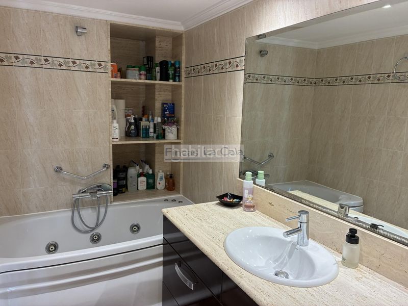 Foto bfe2d475-7855-42d2-b50d-d478dee3e869. Apartament amb calefacció aparcament piscina a Alitana-Casablanca Vila Joiosa (la)