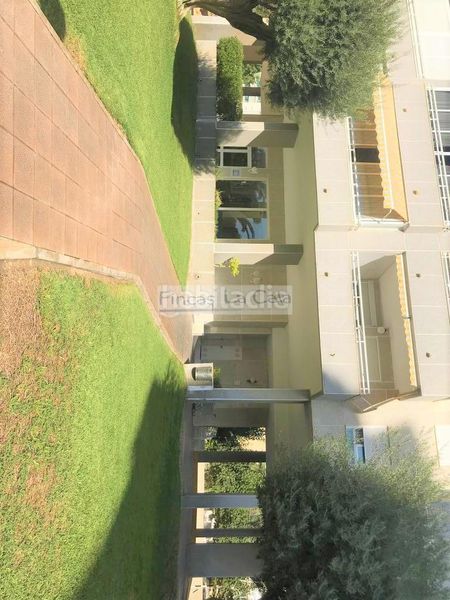 Foto d6d3029d-2d5c-47b8-847b-1c68feaf8ac8. Apartament amb calefacció aparcament piscina a cala Finestrat Finestrat