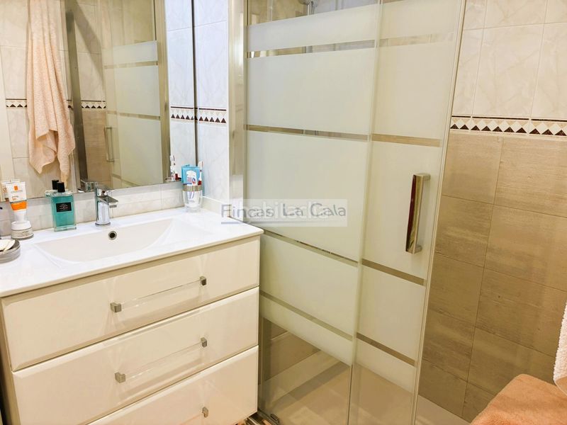 Foto ff482cd7-abde-4a19-885e-d540ad1438eb. Apartament amb calefacció aparcament piscina a cala Finestrat Finestrat