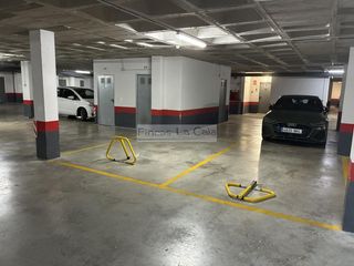 Autoparkplatz  Tramuntana. Villajoyosagaraje