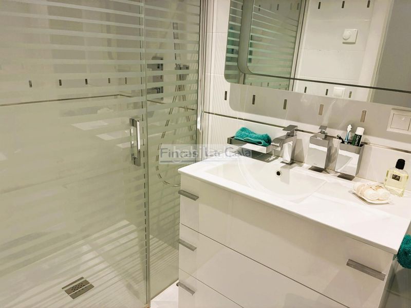 Foto d061b62f-4dc0-432b-9d79-056d1704977c. Apartamento  en cala Finestrat Finestrat