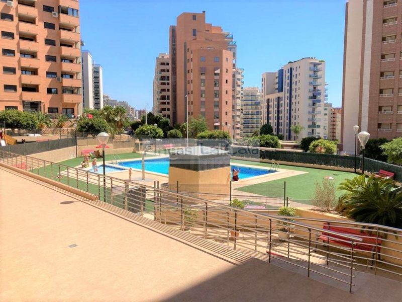Foto 30678b94-cee7-4ecc-9742-324e1e24d8d2. Apartament amb piscina a Bulevar-Puerta Mítica Vila Joiosa (la)