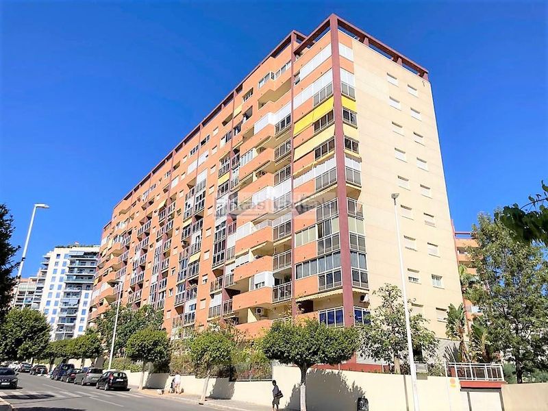 Foto 73b30549-55d2-432b-ac55-b2b5e162e45e. Apartament amb calefacció aparcament piscina a Bulevar-Puerta Mítica Vila Joiosa (la)