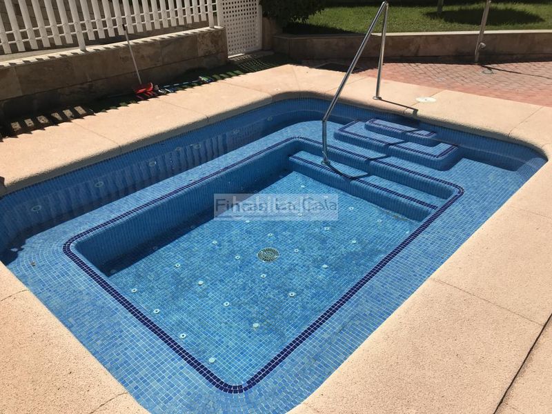 Foto 2170897d-0e67-4b9f-8175-d0227a4673f8. Apartament amb aparcament piscina a Mirador de la Cala-Benimar Vila Joiosa (la)