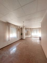 Casa aparellada a Campos del Río. Casa de 2 plantas para reformar en campos del río – ¡ideal para
