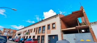 Aparcament cotxe a Calle cuatro calles 21. Plazas de garaje a la venta