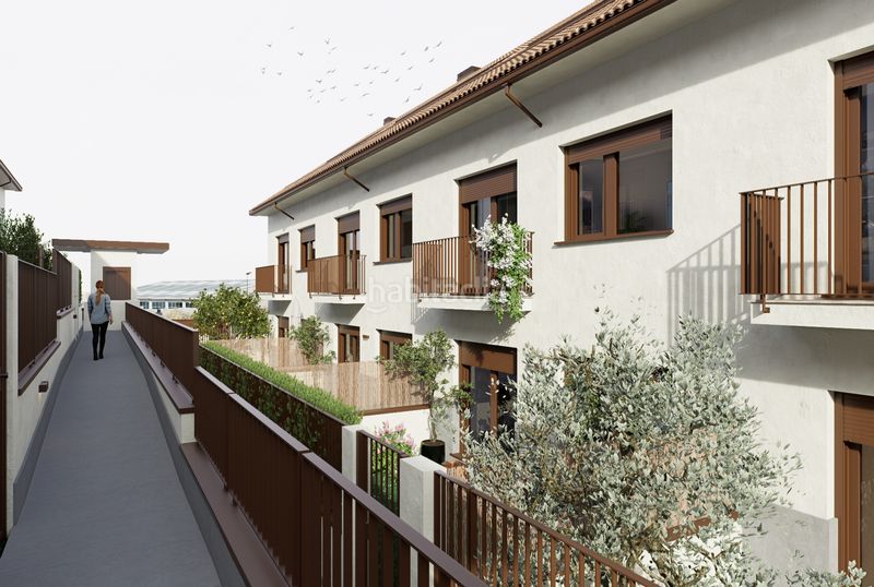Foto 8136ddae-d217-4070-8ddb-33c19fac8f2e. Casa a schiera 176m<sup>2</sup> in calle palomares 1 in Valdeolmos - Alalpardo