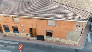 Casa in Calle madrid 45. Casa de pueblo con parcela
