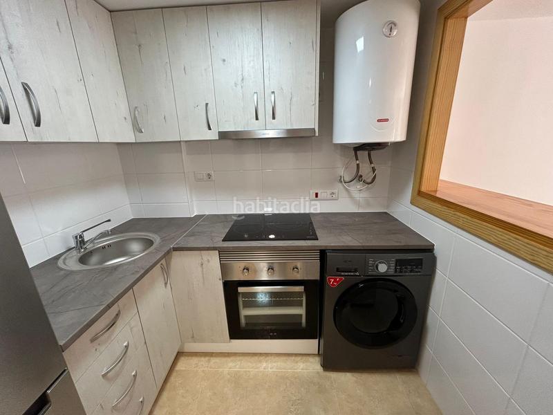 Foto 08bcf3de-b548-43e0-86d1-296fe9bd9a9b. Location appartement avec parking dans Vera ciudad Vera