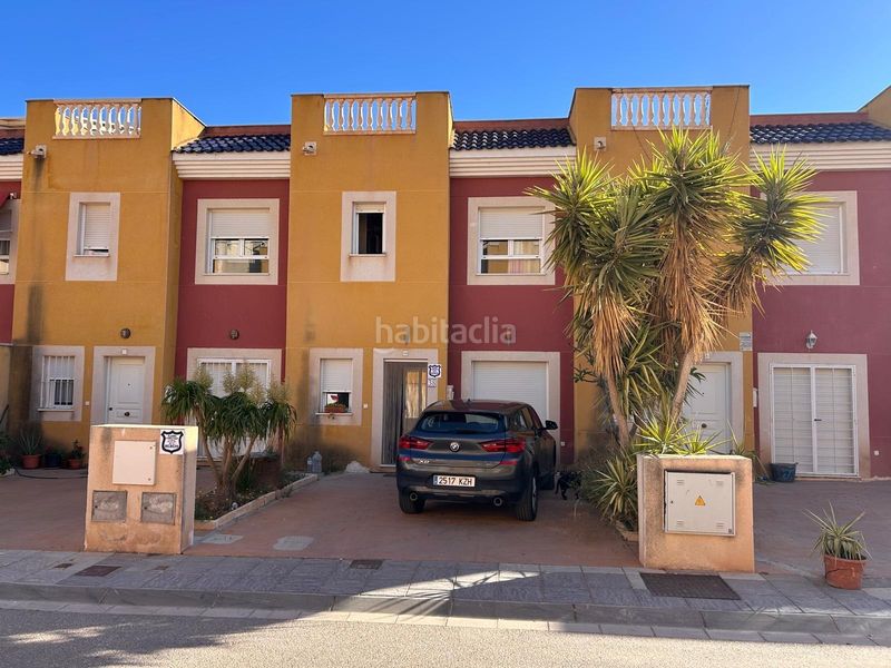 Foto 0abca1df-84fe-4e37-8d07-8bcdb5eeb9d6. Casa adossada amb aparcament a Vera ciudad Vera