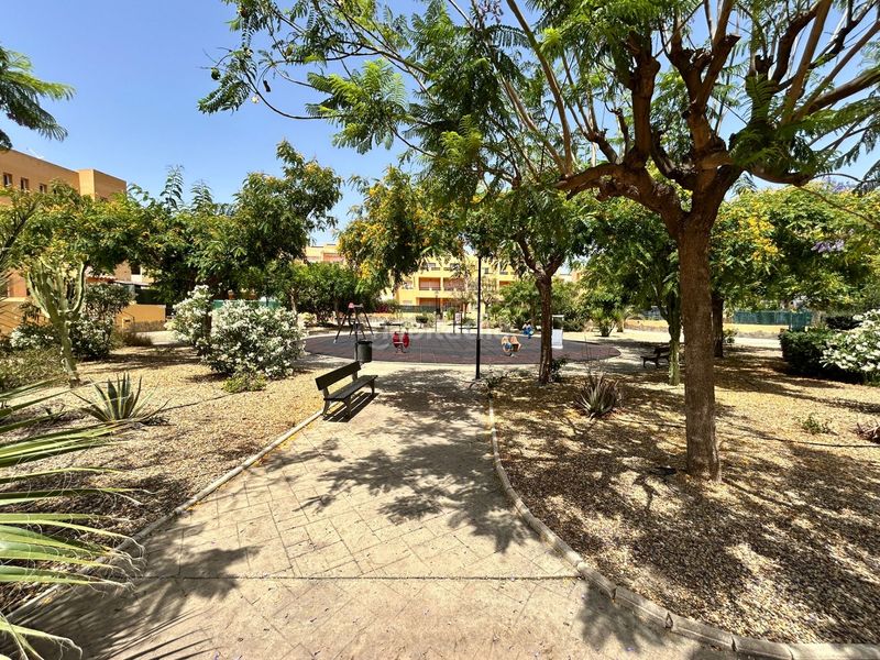 Foto f70f1606-0f66-4726-a40c-50378338de65. Apartament amb aparcament piscina a puerto Vera Vera