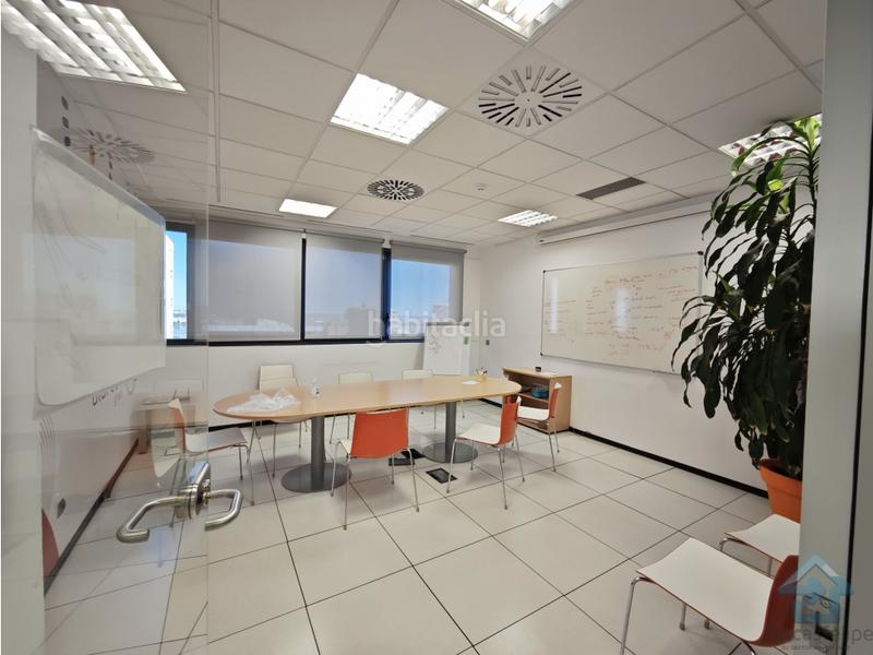 Foto 50b249f8-af24-400a-b9f2-1878e9177ac4. Alquiler oficina alquilo oficina en polígono el aguacate 447 mts m267 en Madrid