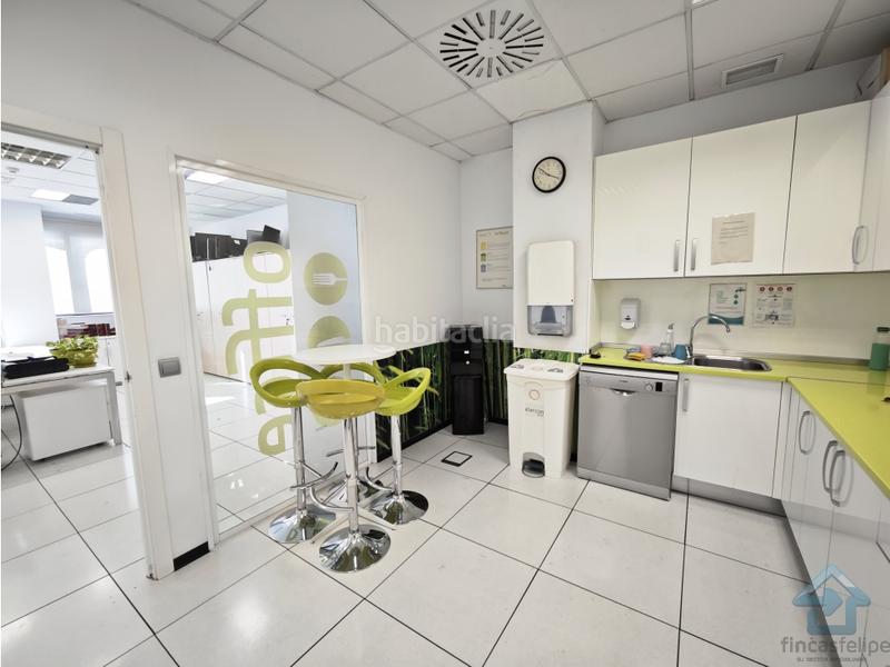 Foto af31a389-dfbc-4f3b-a2b7-ea7221e2b186. Alquiler oficina alquilo oficina en polígono el aguacate 447 mts m267 en Madrid