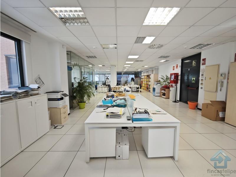 Foto 12b8c71c-7647-4a0a-986a-7f7d47d68f9e. Lloguer oficina a Buena Vista Madrid