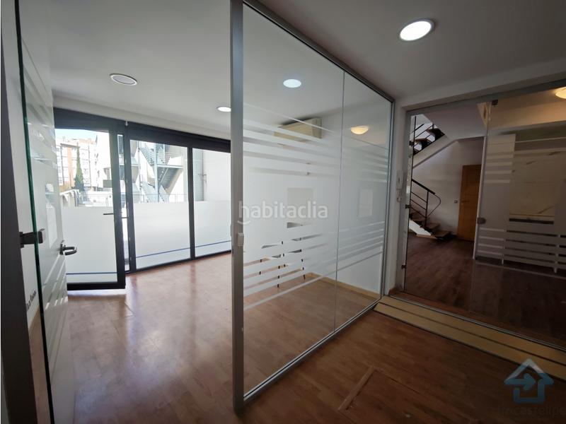 Foto 0a7e5bfd-1340-44cc-bcff-7ed1e4ca192e. Oficina amb calefacció a Simancas Madrid