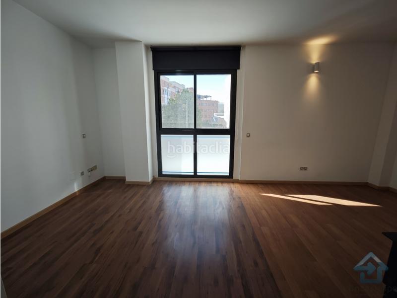 Foto 76eebde5-92d5-4d1c-a0f2-348e1c30f007. Oficina amb calefacció a Simancas Madrid