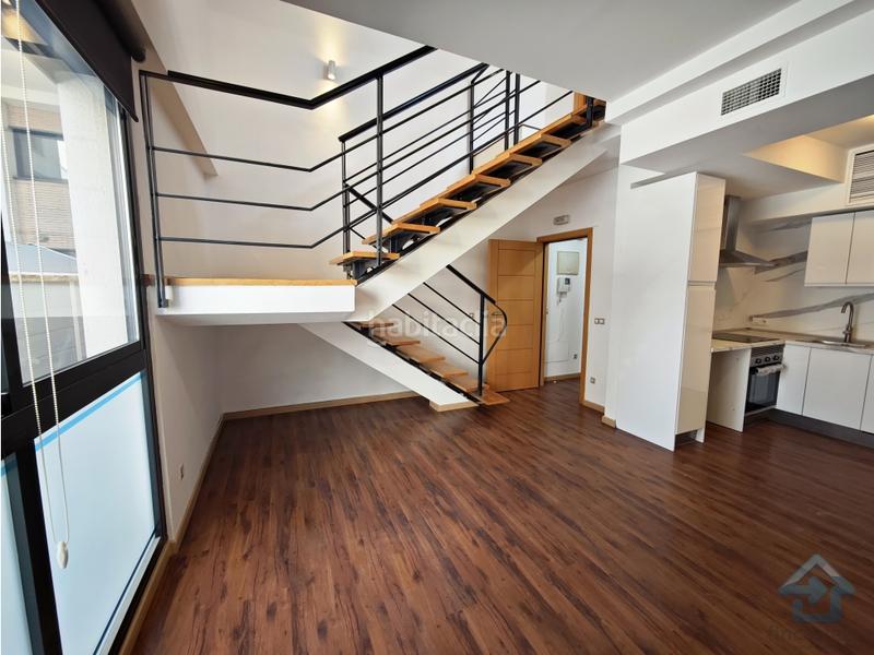 Foto 9a889c4c-198a-4f44-bfcb-f2d064219c4a. Oficina amb calefacció a Simancas Madrid