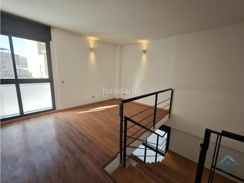 Foto ef767682-2534-476e-8979-f7d165fc6ccd. Oficina amb calefacció a Simancas Madrid