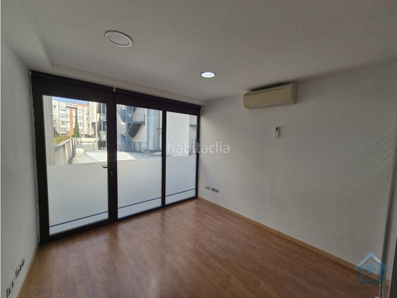 Foto fe46c861-519b-4e8a-9314-c692b5a5c2ff. Oficina amb calefacció a Simancas Madrid