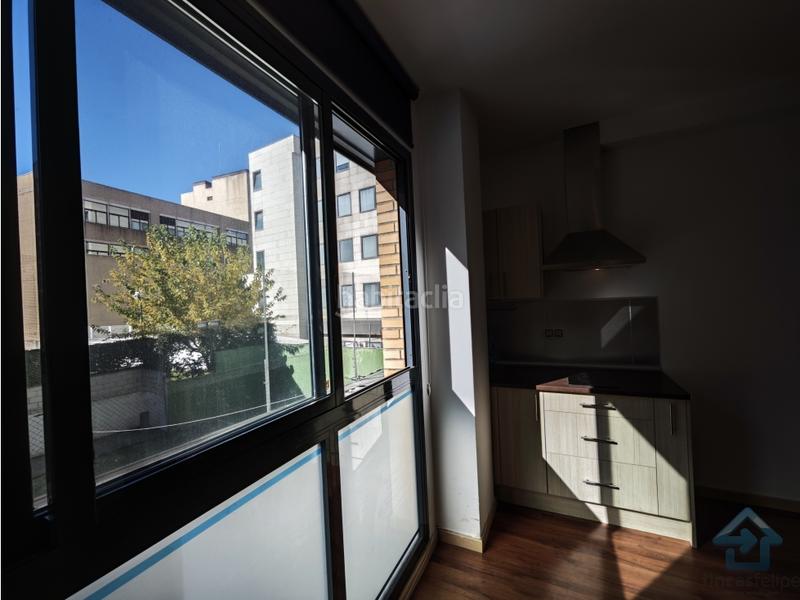 Foto 6444737a-1b21-4d06-a1d9-538d33b878ca. Oficina a Simancas Madrid