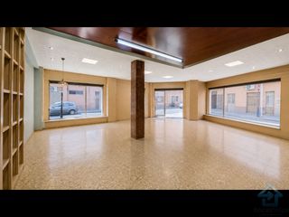 Local Comercial a Valdeacederas. Se vende local en esquina en tetuán, madrid m279