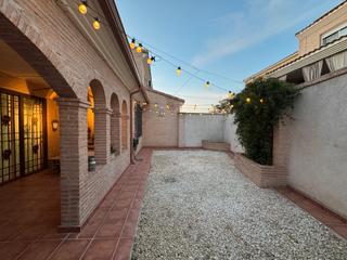 Casa adossada  Calle saez de oiza. Excelente chalet adosado en venta