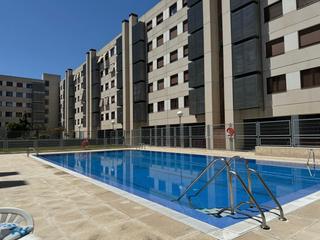 Pis en El Nido-Fuentes. Amplia vivienda exterior con zonas comunes y piscina en excelent