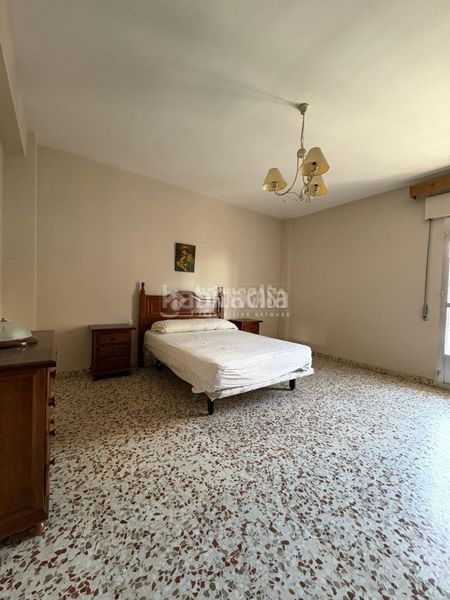 Foto 8f0e87e0-bcc2-4032-b306-330b143147f9. Etagenwohnung mit heizung in San Jose de la Rinconada