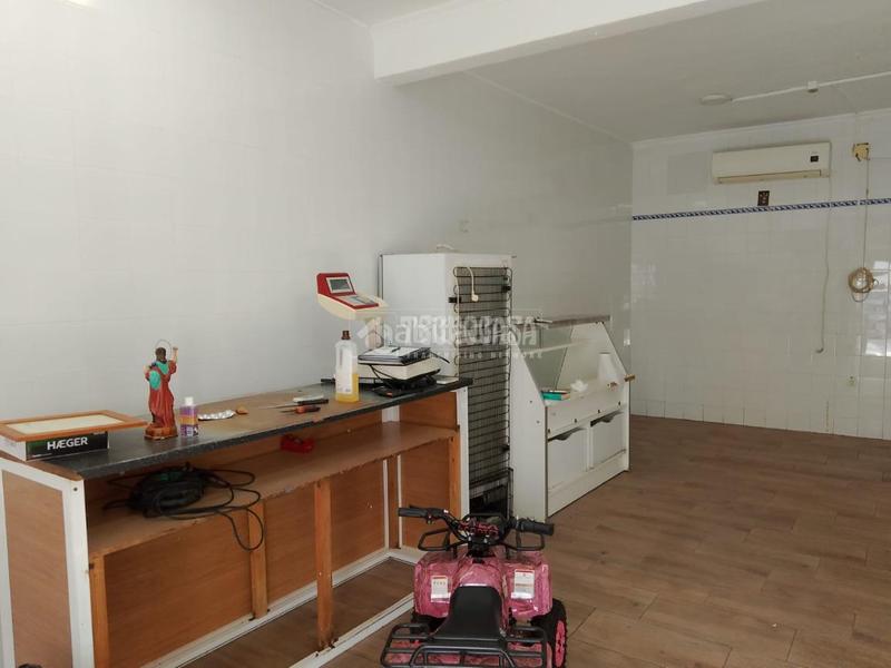 Foto 41e07b7e-c4a7-4848-a2fc-aa67ccedc0ba. Alquiler local comercial tienda en alquiler en san josé de la rinconada en San Jose de la Rinconada