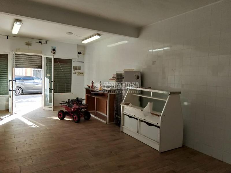 Foto ce327459-7c8f-4447-9abd-84d1dd00dd74. Alquiler local comercial tienda en alquiler en san josé de la rinconada en San Jose de la Rinconada