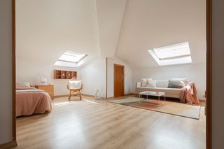 Piso en Merkezabal kalea 11. Una casa para vivir con calma. y con espacio para mucho más.
