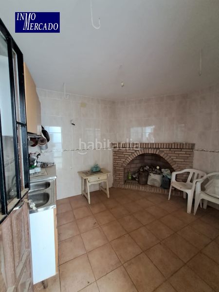 Foto 8f40bc79-6417-4e20-8307-2287187dbbcb. Casa amb xemeneia a Fuente la Lancha