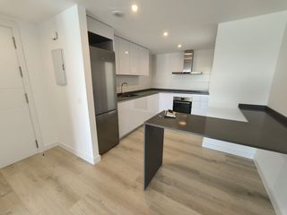 Location Appartement à Calle miguel delibes 14. Piso en alquiler larga temporada nuevo a estrenar 3 dormitorios